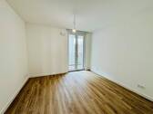 Zimmer 2 - Etagenwohnung mit 93,50 m² in Berlin zur Miete