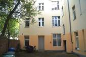 Hinterhof - 