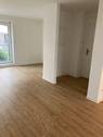 Wohnungseingang mit Nische - 3 Zimmer Etagenwohnung zur Miete in Mannheim