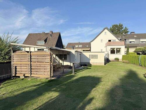 Rückansicht - 6 Zimmer Doppelhaushälfte zum Kaufen in Dortmund