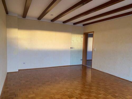 Wohnzimmer (3).jpeg - helle und lichtdurchflutete EG-Wohnung zu vermieten