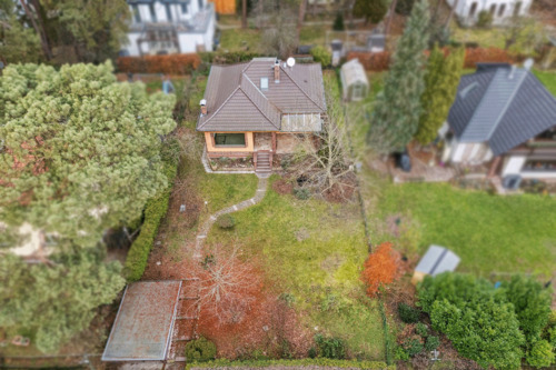 Drohnenansicht vom Grundstück/Objekt - 