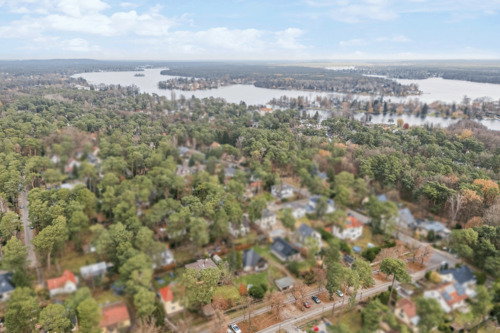 Drohnenansicht der unmittelbaren Umgebung - Einfamilienhaus mit 96,00 m&sup2; in Wildau zum Kaufen