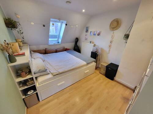 Wohnung DG: Schlafzimmer - 