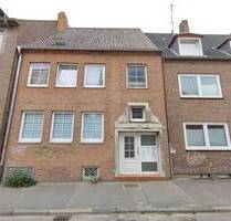 Gepfl. Wohn- und Geschäftshaus (4 Einheiten) mit PKW-Außenlplätzen in HL-Altstadt (Gründerviertel ) - Lübeck / Innenstadt