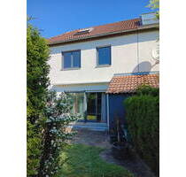 Familienfreundliches Reihenhaus mit Garten und Garage - Rastatt