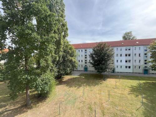 Innenhof - Sonnige Preise!!! befristet!!!Zur Sonne..... zur Freiheit...helle, moderne 2-Zimmer-Wohnung, sofort einzugsfertig, EBK gegen Aufpreis möglich