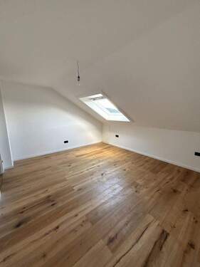 Bild 2 - 2 Zimmer Etagenwohnung zum Kaufen in Althütte