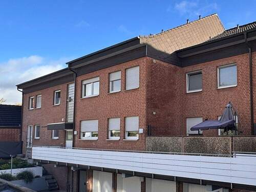 Rückseite - Sofort einziehen: Zwei-Zimmer-Wohnung, tolle, zentrale Lage, dennoch ruhige Seitenstraße