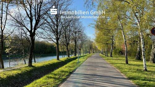 Spazierweg am Kanal - 