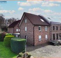 Attraktives Immobilienensemble in Aphoven: Zwei Zweifamilienhäuser mit viel Potenzial - Heinsberg / Aphoven Aphoven/Laffeld