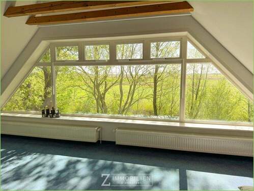 Weitblick aus dem Nebengebäude - 