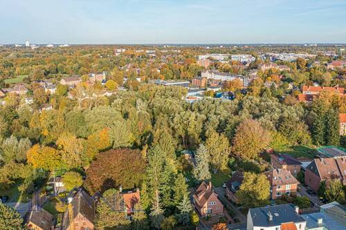 grüne Lage - 6 Zimmer Einfamilienhaus in Kiel