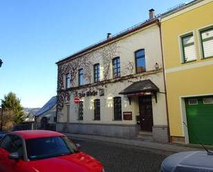 Wohn-und Geschäftshaus in zentraler Stadtlage - Treuen