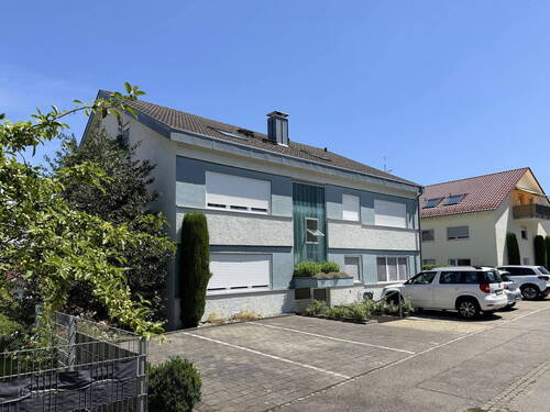 Haus von Strassenseite - 