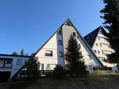 Außenansicht Nordseite - Sanierungsbedürftige Zwei-Zimmer-(Ferien)Wohnung im Herzen Schönwalds!