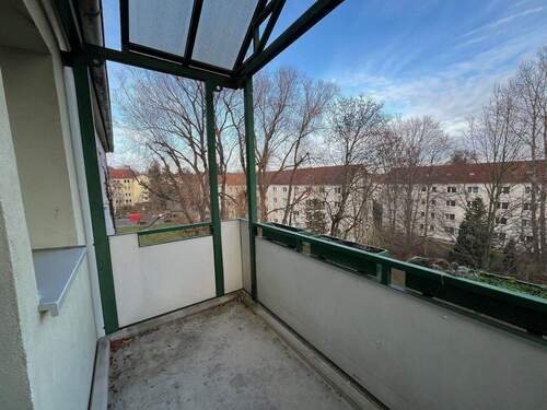 4.jpg - Preisknaller.. helle, moderne 3 Zimmer-Wohnung mit Balkon und Einbauküche...sofort einzugsfertig