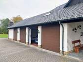 Außenansicht Garagen - 