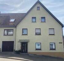 Großzügige Doppelhaushälfte mit Wintergarten, 3 Garagen und Sauna - Wehingen