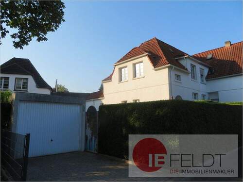 Straßenansicht Foto II - 