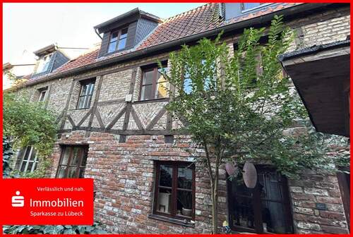 Vorderansicht - Vermietetes Altstadthaus (Ganghaus) im Jakobi Quartier der Lübecker Altstadt