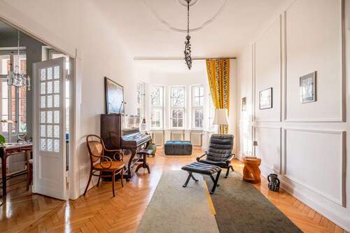 Erkerzimmer - 5 Zimmer Etagenwohnung zum Kaufen in Berlin-Weissensee