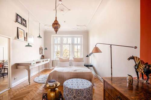 Schlafzimmer mit Loggiazugang - 