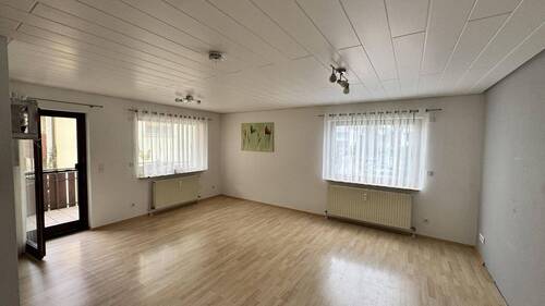 Wohn-/Essbereich - 2 Zimmer Etagenwohnung in Obersulm-Willsbach