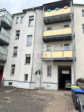 Fassade mit Balkonenanlage - Mehrfamilienhaus, Wohnhaus mit 340,00 m² in Gera / Debschwitz zum Kaufen