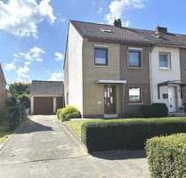PURNHAGEN-IMMOBILIEN - Charmantes Reihenendhaus mit Wintergarten, Keller und Garage in Blumenthal - Bremen / Blumenthal