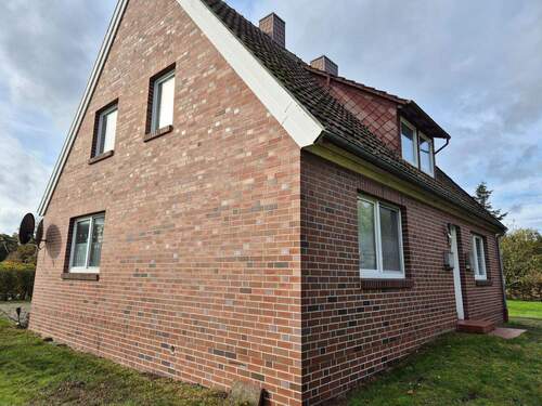 Ansicht Oberwohnung - Dachgeschosswohnung am Elisabethfehnkanal im Seemannsort Barßel