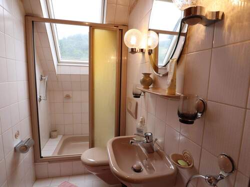 Badezimmer Dachgeschoss - 