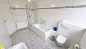 Badezimmer Ansicht 2 - 