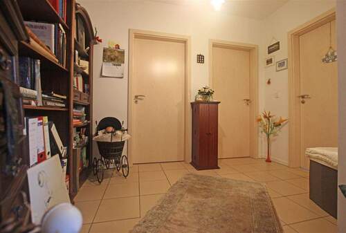 Innenflur zu den Zimmern und zum Bad - 