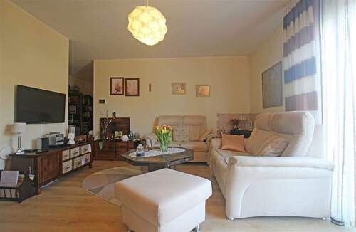 Wohnzimmer - Bild 1 - 3 Zimmer Reihenmittelhaus zum Kaufen in Ratzeburg