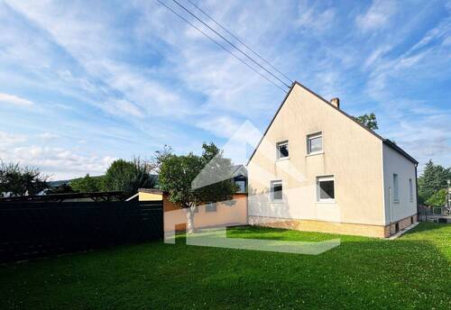 Außenansicht 2 - Wohnglück in Riol: Einfamilienhaus mit viel Platz und Potenzial