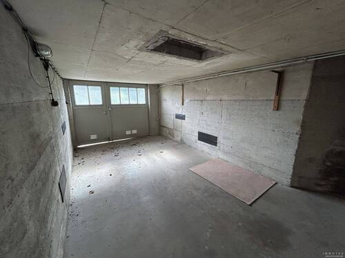 Garage - 