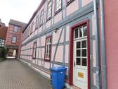Ansicht hinten - Mehrfamilienhaus, Wohnhaus mit 230,00 m&sup2; in Osterburg zum Kaufen