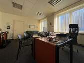 Büro im Erdgeschoss - 