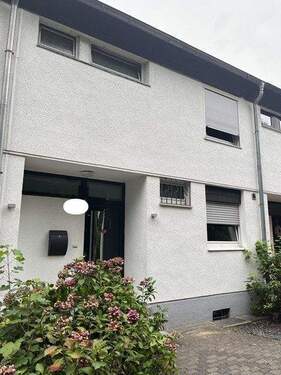 Ansicht - 4 Zimmer Reihenmittelhaus zum Kaufen in Krefeld