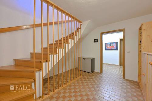 UG Diele Treppe - 