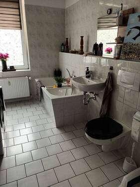 Badezimmer - Etagenwohnung mit 84,00 m² in Leipzig / Eutritzsch zur Miete