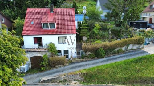 Außen - 6 Zimmer Einfamilienhaus in Gößweinstein