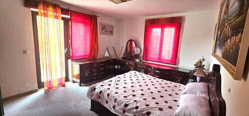 EG_Schlafzimmer mit Balkon - 
