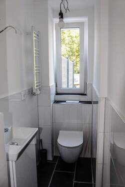 Erdgeschoss: Gäste-WC - 