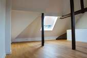 Dachgeschoss: Büro - 4 Zimmer Reihenmittelhaus zum Kaufen in Essen