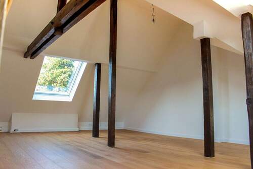 Dachgeschoss: Büro - 4 Zimmer Reihenmittelhaus in Essen