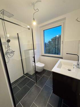 Obergeschoss: Badezimmer - 