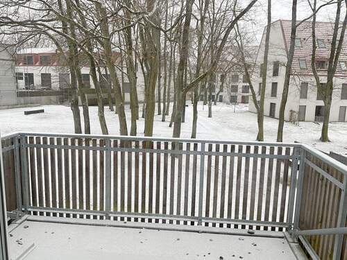 Balkon - 3 Zimmer Etagenwohnung zur Miete in Wedel