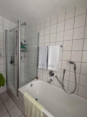 Badezimmer 2.jpeg - 